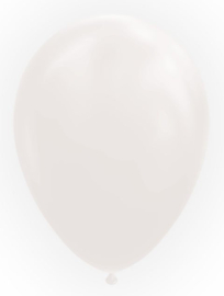 White ballonnen