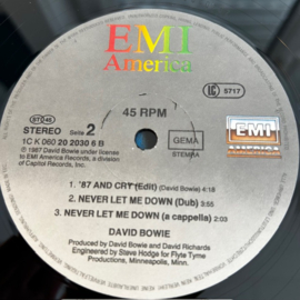 David Bowie – Never Let Me Down (Extended Dance Remix)
