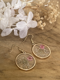 Oorbel gedroogde bloemen