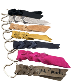 Sleutelhanger gevlochten leer juf/meester