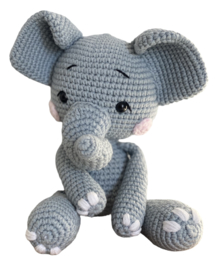 Gehaakte knuffel Ollie de Olifant