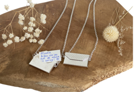 Secret letter ketting