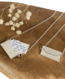 Secret letter ketting