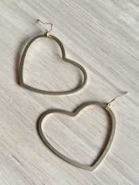 Statement oorbel big hearts