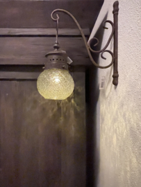 metalen lantaarn glas bruin