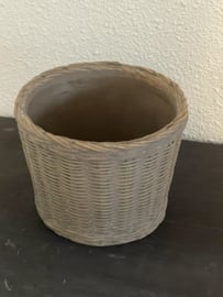 gevlochten pottery pot