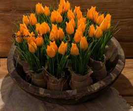 Kunst tulpjes in jute zakje