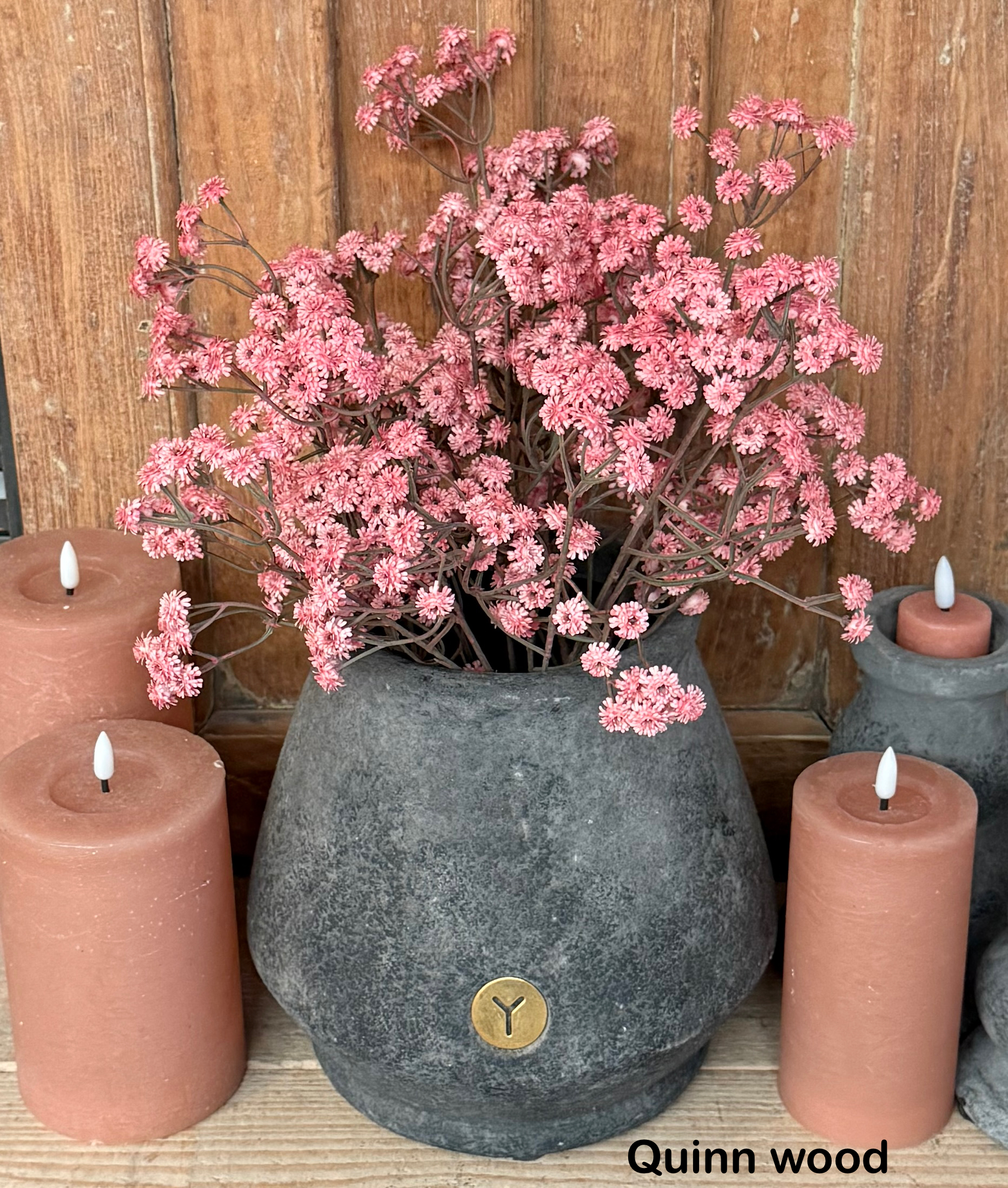 •Zijden bloemen