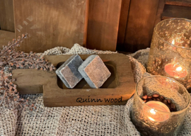 Houten schaaltje met handvat