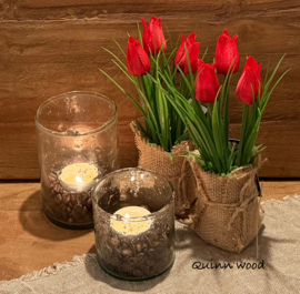 Kunst tulpjes in jute zakje