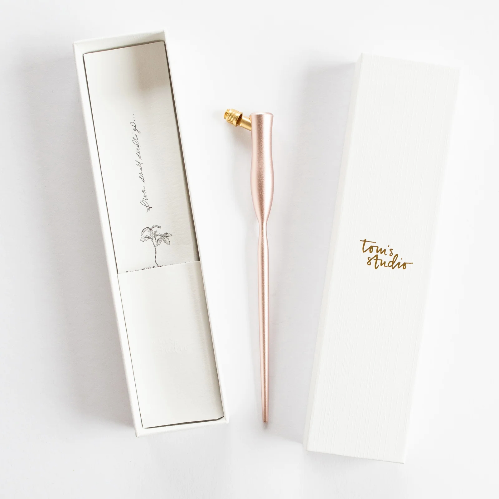 Tom's Studio Flourish Oblique Calligraphy Nib Pen Houder - Rose - Gold + Leonardt G Nib