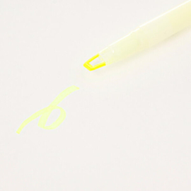 Muji Twin Highlighter met  Venster,  kleur inkt Geel
