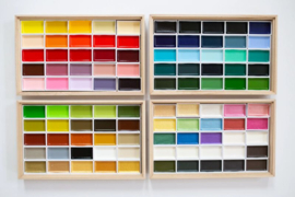 Kuretake Gansai Tambi Water Colouring Set, 100 Kleuren Set in Houten Bewaardoos - Limited Editi