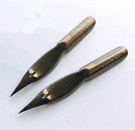 Hiro Leonardt | Nibs Set No. 2 + 2 Vintage Nibs