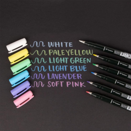 Tombow Brush Pen Fudenosuke Pastel  Licht Groen,  voor  o.a. Zwart en Donker Papier / Karton