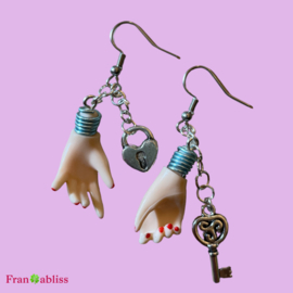 Oorbellen - Handjes