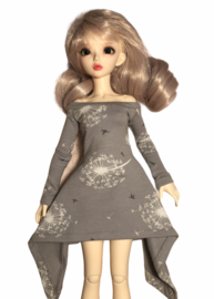 Minifee - jurk grijs met pluizenbollen