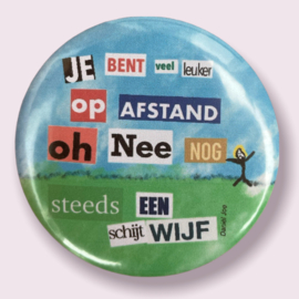 Art serie - Tekst art 'Girlfriend' buttons