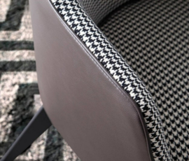 Wauw!  Pied-de-poule fauteuil. Vleugje HERitage met een moderne twist