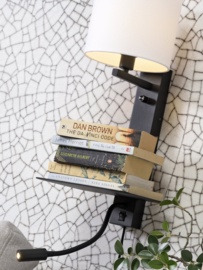 Uniek! Wandlamp Boekenhouder, usb en leeslamp in één. ( Bij 2 lampen, EUR20 korting)