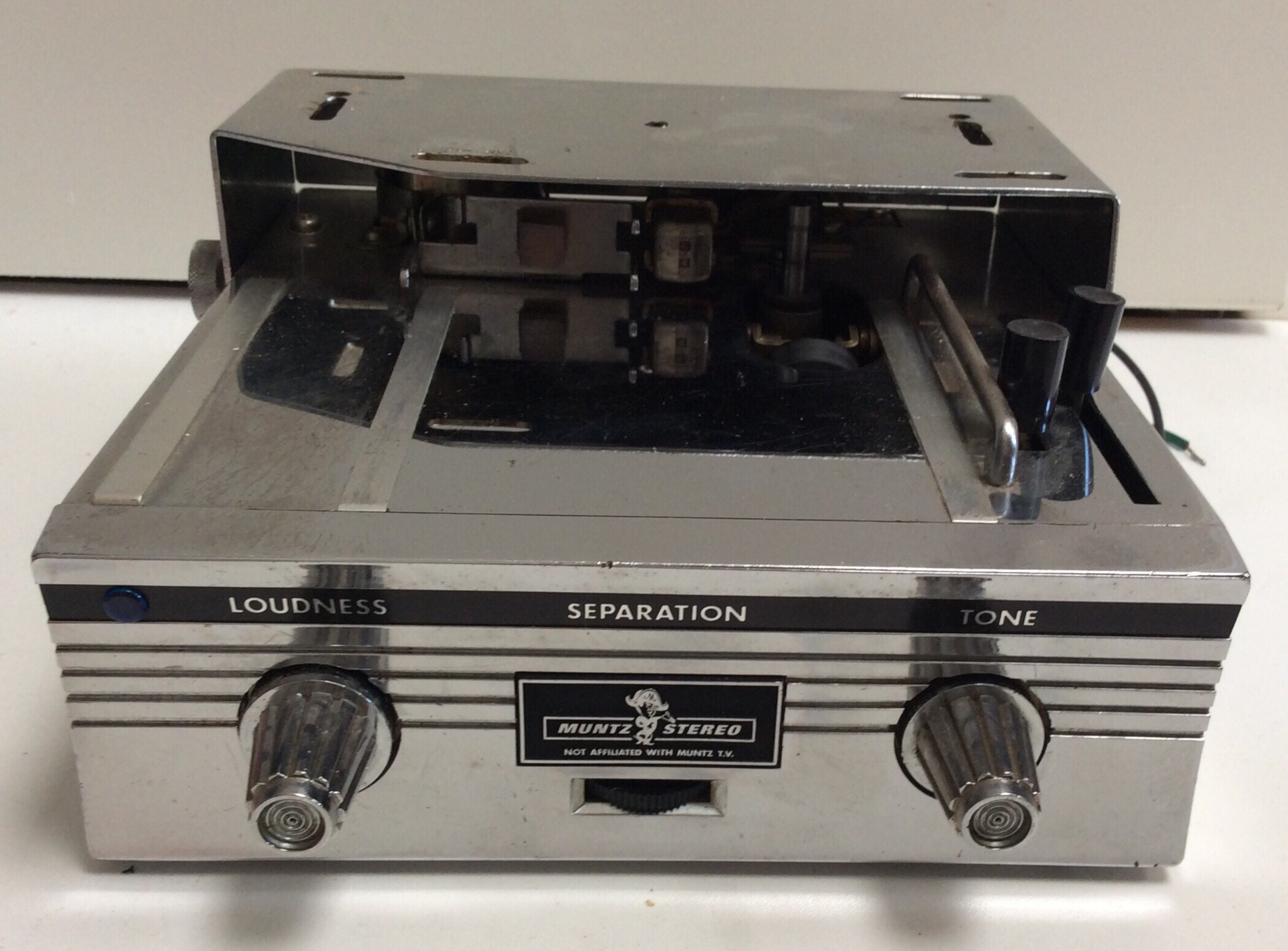 Muntz 4-track Player model M-80  NOT tested