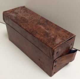 Koffertje voor 12 8-tracks Bruin