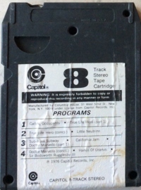 Klaatu – Klaatu -  Capitol Records 8XT 511542