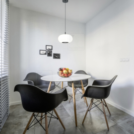 Helestra  hanglamp Sapo led, zwart opal glas