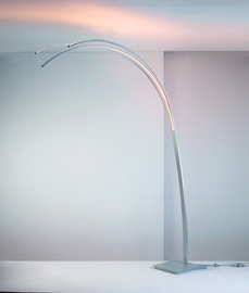 Bopp leuchten vloerlamp Bow led, geschuurd aluminium