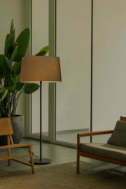 Faro vloerlamp Windsor, zwart-grijs