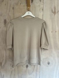 top met pofmouwen