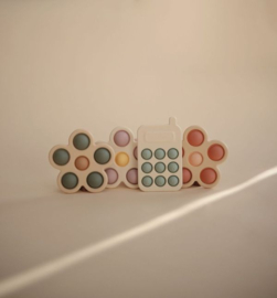 Mushie flower Press Toy - Dried Thyme