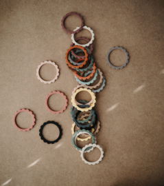 Mushie bijtringen bracelets steel