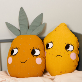 Roommate cushion lemon