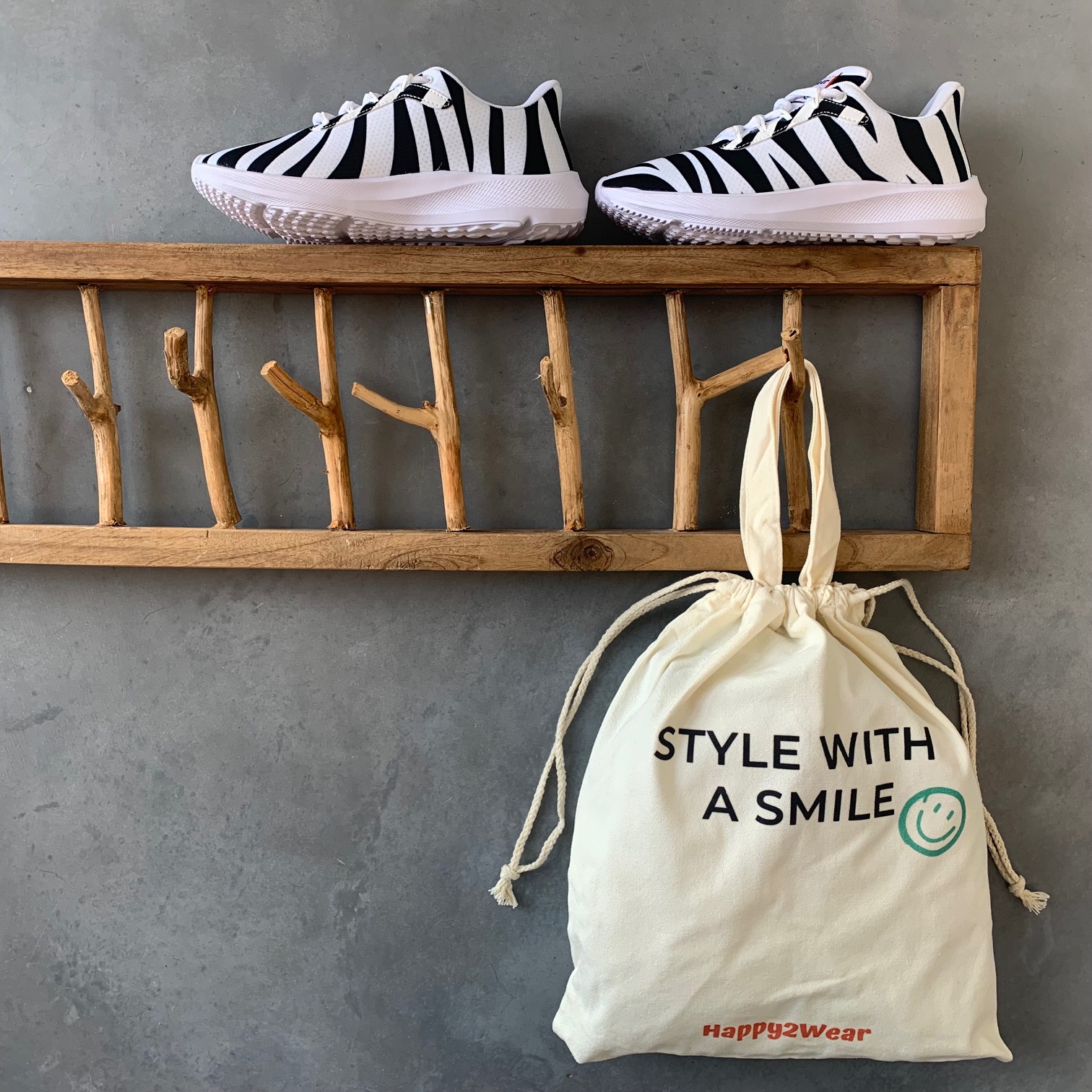 Happy2Wear Zorg Sneakers | Zebra zwart wit