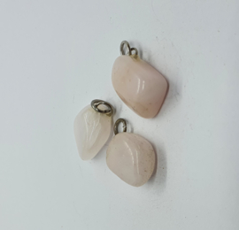 Petaliet hangertje