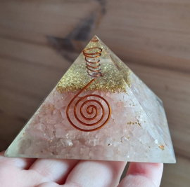 Orgonite Piramide Rozekwarts