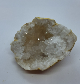 Bergkristal Geode - nr 1