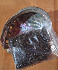 Set - Abalone schelp met Hematiet getrommelde steentjes