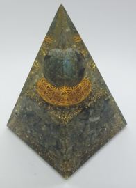 Orgonite Piramide - Labradoriet  Flower of Life