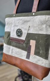 Plunje/ Post shopper met 2 gladhaar teckels