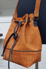 Buidel/ Bucketbag