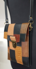 Telefoontasje L Patch & Match  bruin/zwart 02