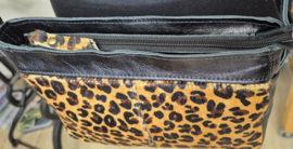 Crossbody  Model ZusZ S harige panterprint & zwart
