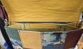Telefoontasje L Patch & Match blauw, oker, bloemmotief