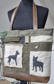 Plunje/ Post shopper met Engelse Toy & Boston terrier