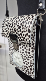 Telefoontasje L Dalmatiër print en wit pootje
