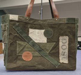 Plunje/ Post Tote Handtas Model Boet