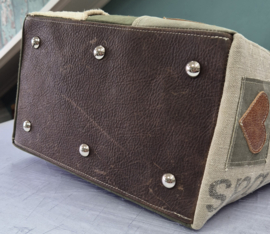 Plunje/ Post Tote Handtas L Model Boet (30x30x18)
