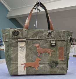 Plunje/ Post Tote Handtas
